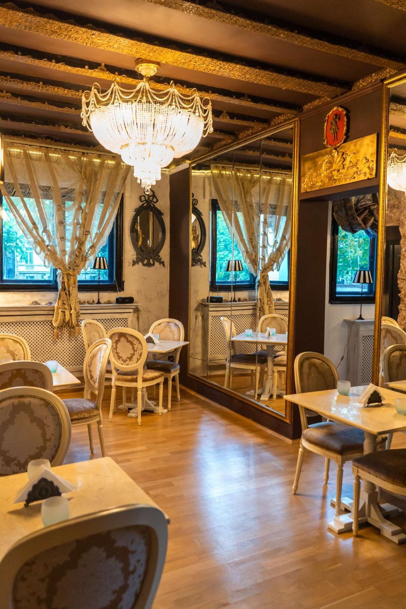 Conacul Coroanei Luxury Boutique Hotel Bukurešť Exteriér fotografie